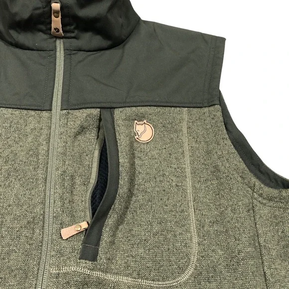 Men's Green Vest - Picture 7 of 11